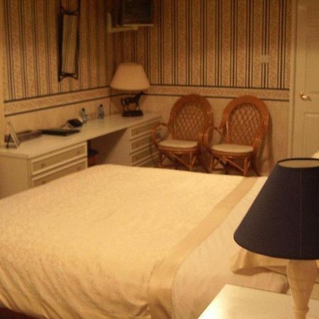 Aard Oakleigh Bed & Breakfast Bennettsbridge Екстериор снимка